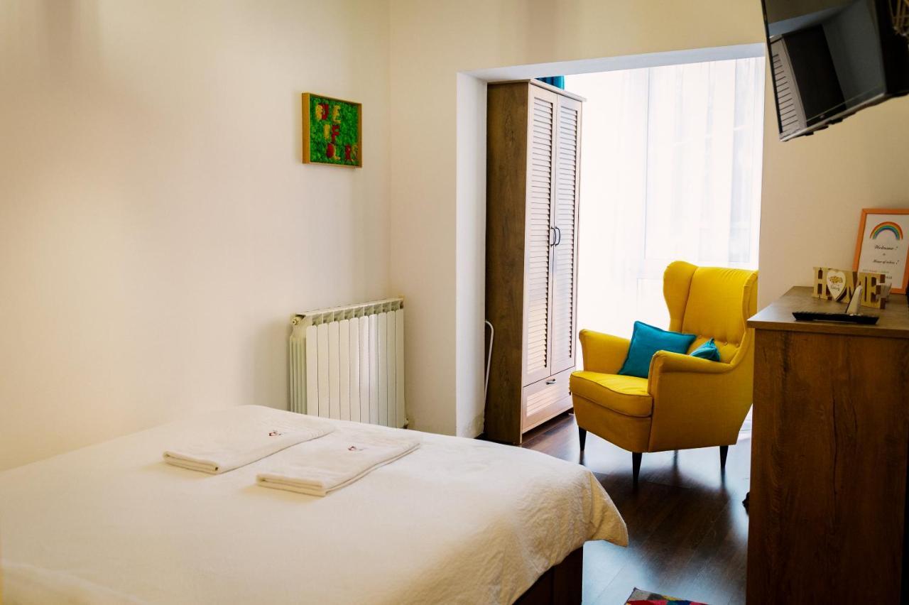 Apartmán House Of Colors Petroşani Exteriér fotografie