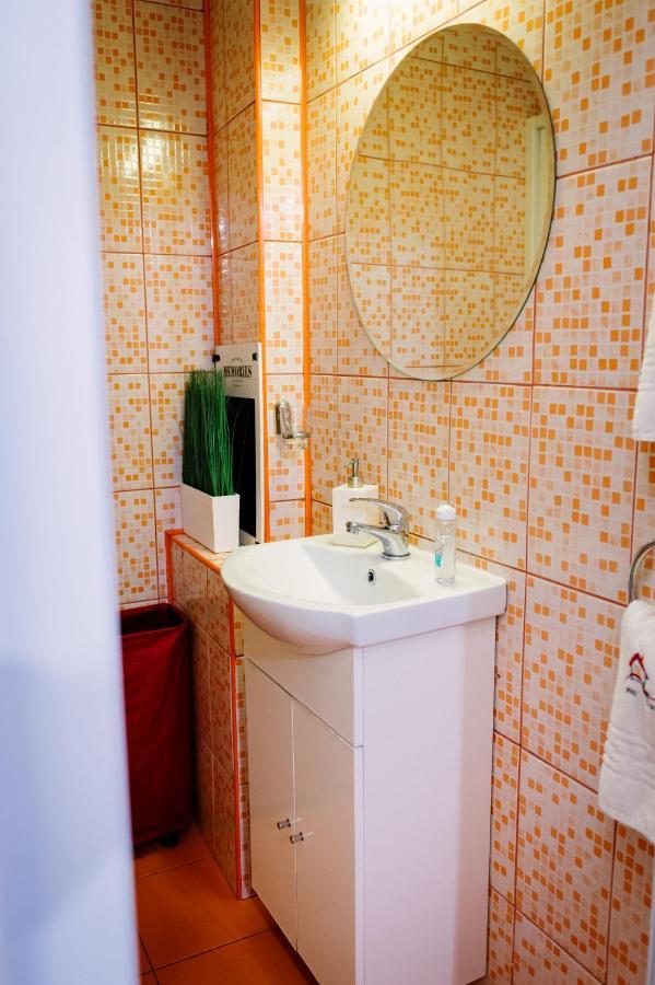 Apartmán House Of Colors Petroşani Exteriér fotografie